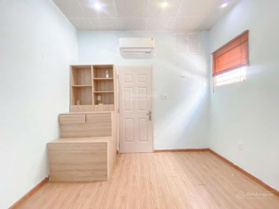 Ra gấp căn nhà chính chủ ở Bạch Đằng P24 Q. Bình Thạnh. 33m2 giá 3tỷ4, hẻm rộng xe hơi