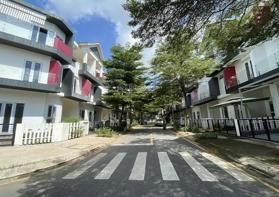 Hàng độc tại đường Phạm Hùng, DT 90m2, đất chính chủ bán