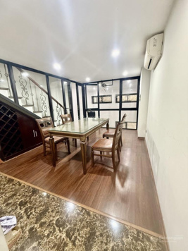 Gia đình cần bán gấp căn nhà ngõ 60 phố Tương Mai