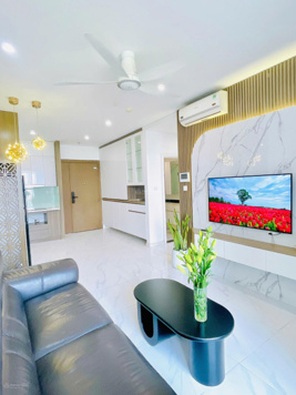 Mỹ Đình Pearl chính chủ chuyển công tác bán gấp 2PN 79m2 view hồ giá 5,5tỷ. Giá tốt nhất thị trường