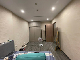 Cần bán gấp căn hộ 2n2vs cao cấp tòa TK2 tầng cao, diện tích 62m2, Vinhomes Smart City