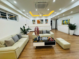 Chính chủ cần tiền bán nhanh căn 135m2 HH2 Bắc Hà full đồ đẹp xịn xò