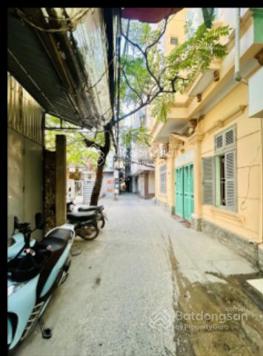 Bán nhà Lạc Trung 40m2 nhỉnh 6tỷ