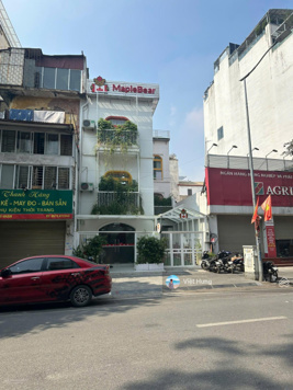 Hàng hiếm - Mặt phố Ngô Thì Nhậm. DT 230m2, MT 7m9. Vị trí VIP ngay ngã tư. Đang cho thuê ~2 tỷ/năm