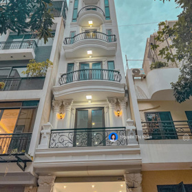 Bán nhà phân lô ô tô tránh, phố Lê Lợi, kinh doanh, 50m2, 5 tầng thang máy, nội thất hiện đại