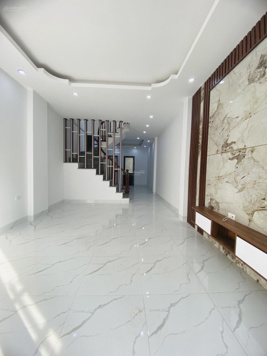 Chính chủ bán nhà Yên Nghĩa - Hà Đông, DT 33m2 x 5T, vị trí đắc địa, nhỉnh 4 tỷ, E Hồng 0978 922 263