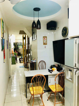 Bán nhà mặt phố Kim Ngưu, 13,2 tỷ, 40m2, 4PN, 3WC, mặt tiền 2.5m, Q.Hai Bà Trưng