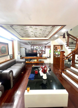 Bán nhà Phố Lụa Hà Đông 70m2 5 tầng, mặt tiền 6m, 19.6 tỷ, kinh doanh, ngõ thông, gara ô tô tránh