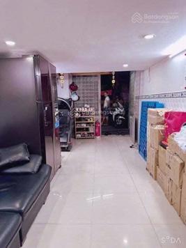 Nhà bán mặt tiền Hùng Vương, 2 tầng, 45m2, Quận 5, nhỉnh 6 tỷ, 0902 799 651