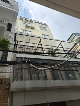 Bán nhà riêng Bùi Xương Trạch,184m2, lô góc, oto tránh,nở hậu, 8tầng,thang máy,MT 7.8m giá 199tr/m2