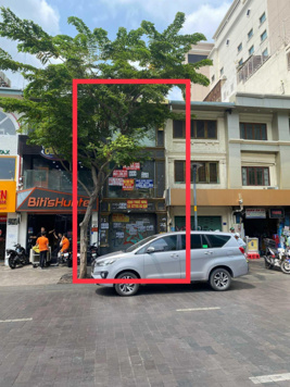 Cho thuê nhà mặt tiền số 49 Nguyễn Huệ, Quận 1, DT: 4x26.5m, 1 trệt, 3 lầu, ST, DTSD: 424m2