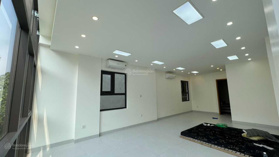 Cho thuê nhà mặt phố Hàng Đậu 130m2 x 4 tầng, mặt tiền 46m. Giá thuê 80 triệu/tháng