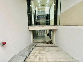 Vị trí siêu đẹp - Mặt tiền Lạc Long Quân - P10 - Tân Bình (8 x 22m) H + 6 Tầng + HĐT: 120tr/tháng