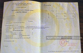 Bán đất mặt đường Hoàng Văn Thụ tặng nhà 2tầng siêu hot, view quảng trường, giá rẻ như đất thị trấn