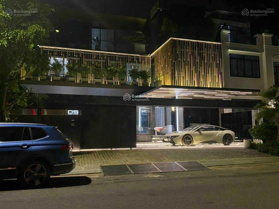 Cho thuê biệt thự liên kế-song-đơn lập-nhà phố Phú Mỹ Hưng. Giá siêu tốt chỉ với 38tr. Em Luân