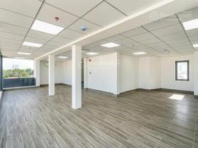 Tòa nhà văn phòng MT Võ Văn Tần (2 chiều), P.3, Q3, 12mx13m, CN: 120m2, 7 tầng, HĐT 110 triệu