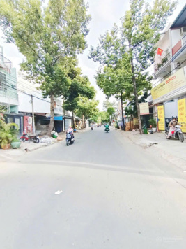 Hàng ngợp - Mặt tiền KD - DT 4x28m + 4 tầng gần chợ Hiệp Bình - Hiệp Bình Chánh gần PVD - Gigamall