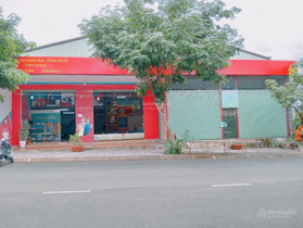 Bán gấp nhà mặt phố 400m2, giá 5.7 tỷ trung tâm thị xã Phước Long
