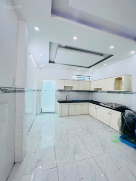 Giảm 500tr mặt tiền kinh doanh cạnh Aeon Bình Tân. Di chuyển Q1 chỉ 20p 4x18m. Chỉ 7tỷ300 TL