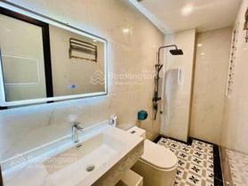 Ngõ ô tô thông, bán nhà đường Nguyễn Văn Cừ, Bồ Đề, Long Biên 51.1m2*5T*4.5m, nhà mới, sổ vuông A4