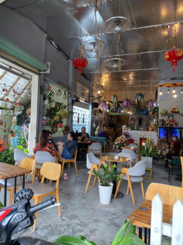 Cần sang quán coffee đường lớn 20m gần chợ Vĩnh Hải Nha Trang - Căn góc (khách ổn định)