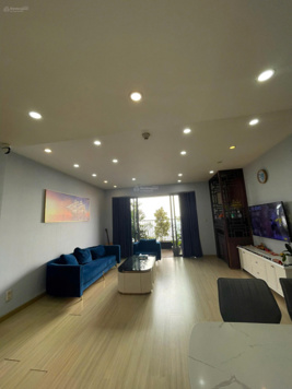 Bán căn hộ 3 ngủ 139m2 ban công Đông Nam duy nhất tại Sky City 88 Láng Hạ giá cực rẻ