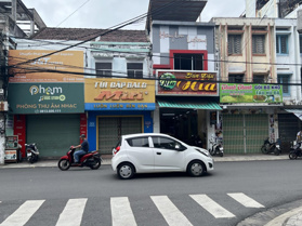 Cho Thuê Nhà 2 Tầng Mặt Tiền Kinh Doanh, Đường Thống Nhất (QuangTrung) Nha Trang - Giá 40tr/tháng