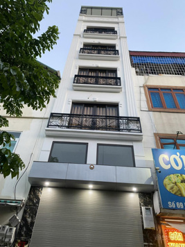 Bán nhà mặt phố Quán Thánh, vị trí đắc địa, 6 tầng xây mới, có thang máy, 60m2, 33,5 tỷ, 0903 280 064