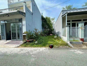 Cuối năm cần tiền bán đất Đ Nguyễn Thị Lưu, gần UBND Thuận An, Thốt Nốt, Cần Thơ 120m2 SHR
