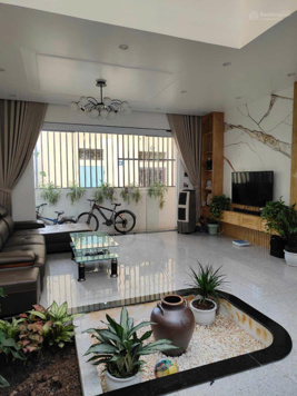 CHÍNH CHỦ BÁN NHÀ 3 TẦNG, ĐƯỜNG TRẦN NHẬT DUẬT, PHƯỜNG VỊ XUYÊN, TP NAM ĐỊNH