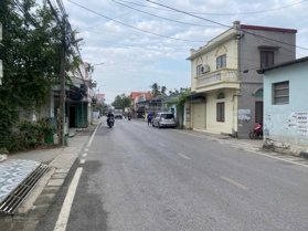 Bán lô đất đẹp thôn Đông xã Lâm Động sẵn bìa Diện tích 76m2 ngang 8.1m giá chỉ 1,4x tỷ