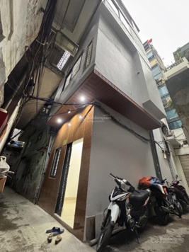 Phố Bạch Mai- Lô góc- Nhà đẹp ở ngay- 4 tầng-2 ngủ thoáng sáng- DTSD 25m2- 4.3 tỷ