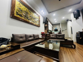 Bán nhà Phố Hào Nam_Nội thất xịn đẹp_Vị trí đẹp hiếm_37mx5T_Giá: 7.9 Tỷ.