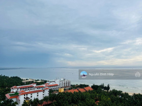 Bán 215m2 có 150m2 thổ cư view biển mặt tiền Huỳnh Thúc Kháng, Hàm Tiến