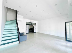 Chính chủ cho thuê Shop - DT 226m2 - đầy đủ nội thất - 4 tầng - giá rẻ nhất Grand World Phú Quốc