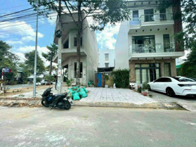 Bán nền trục chính D10 KDC Hồng Loan 6A