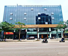 Cho thuê sàn văn phòng tại trung tâm quận Tây Hồ DT 120m2, 200m2, 300m2, 500m2, 1000m2