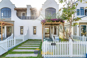 Chủ nhà kẹt tiền nên cần bán gấp căn BTSl 8x20m giá chỉ 4,5 tỷ full 5% ra sổ và phí chuyển nhượng