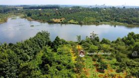 Bán đất view hồ Nhân Đạo, mặt tiền đường nhựa, cách chợ 300m. Ngang 14m, dài bám hồ, giá 2 tỷ