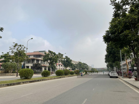 Cho thuê cho liền kề Shophouse đường 40m, vỉa hè rộng 8m, diện tích 103m2 x 4 tầng