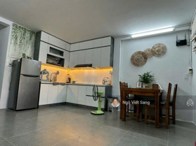 Siêu hiếm! Mua ngay nhà đẹp ở mặt tiền gần biển Sơn Trà: 71m2 ngang 5m x 14,2m - 1 trệt 1 lửng 3pn