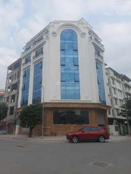 Cho thuê tòa nhà cao tầng khu cao tầng đường Yên Xá, Tân Triều, 250m2 * 8 tầng 1 hầm, thông sàn