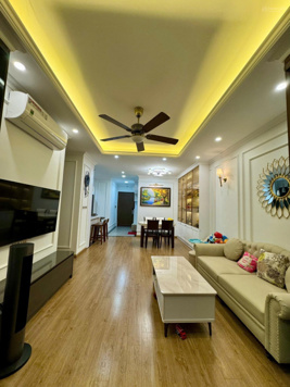 (Rẻ nhất) Em Bình cư dân CT1B cần bán căn 61m2 Iris Garden. Nhỉnh 4 tỷ. 2PN. Có sổ đỏ
