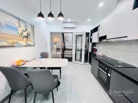 Tôi cho thuê Nhà mới hoàn thiện tại Trích Sài Hồ Tây 6 tầng thông sàn thang máy nội thất mới 23tr