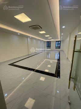 Cho nhà Nguyễn Chí Thanh 60m2x6 tầng, cách phố 10m, nhà mới toanh, hợp văn phòng, ở KDOL, 20tr/th
