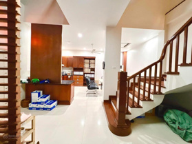 Cho thuê tòa nhà 8 tầng văn phòng Vạn Phúc Hà Đông dt 165m2, mt 10m, đường rộng 40m, giá rẻ