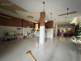 Cho thuê nhà mặt tiền đường Nguyễn Văn Cừ, P. An Bình, ngang 9m