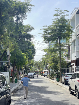 Mình cần bán 1 cặp đường An Mỹ Sơn Trà cách chợ Hà Thị Thân 50m có sẵn nhà 4 tầng