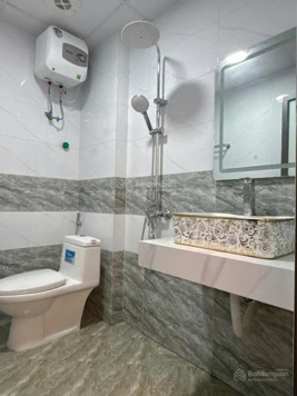 Cho thuê nguyên căn phố Tư Đình - Long Biên - 3PN kk - 10 triệu - đầy đủ nội thất