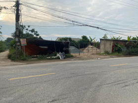 Bán đất mặt đường Quốc Lộ 421B lô góc ngã tư chính chủ. LH: 0941 060 893